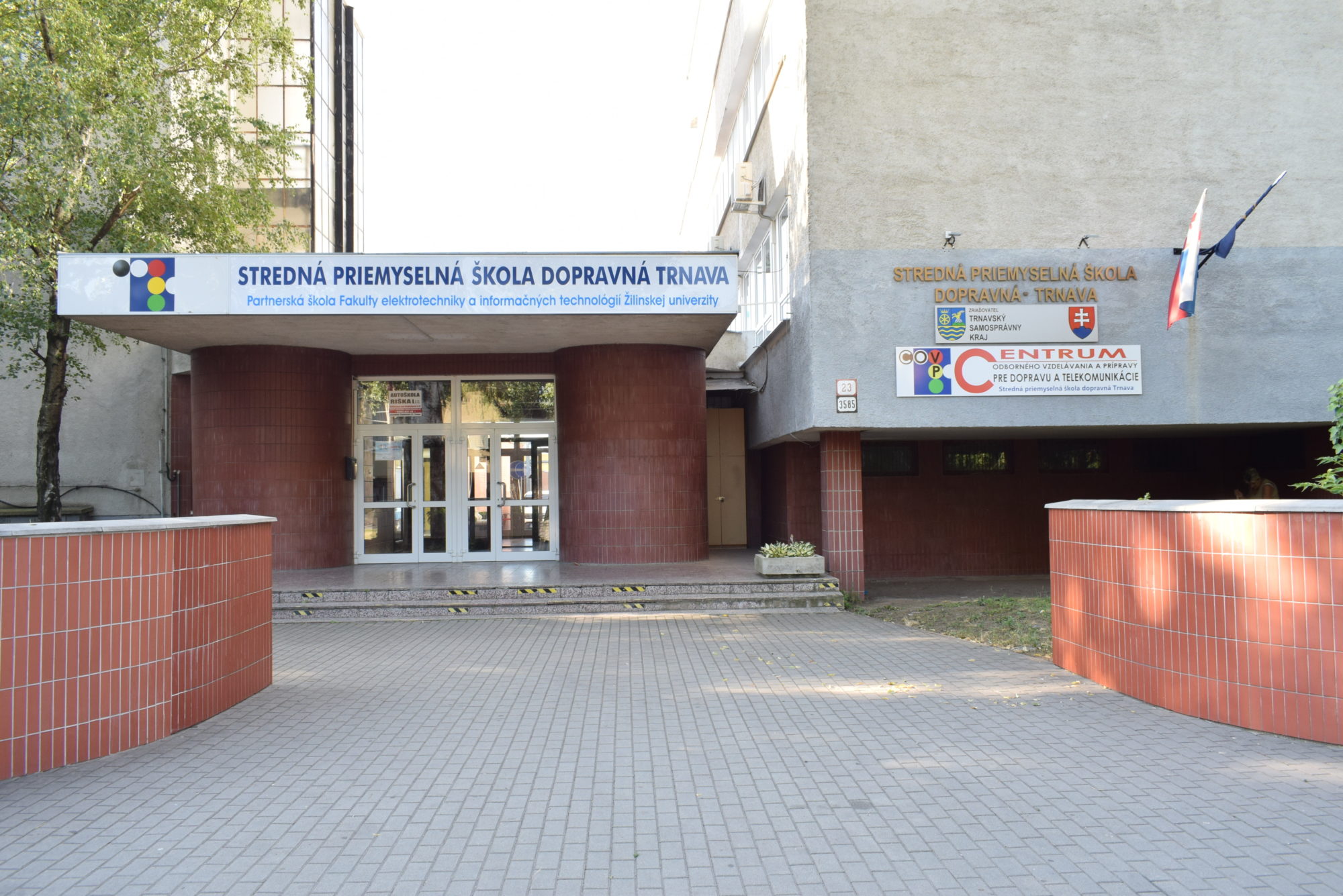 Stredná priemyselná škola dopravná, Študentská 23, Trnava